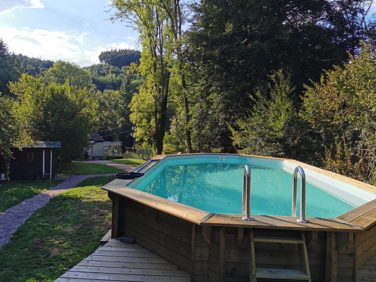Domaine Chez Jem Hotel Le Breuil  Exterior photo